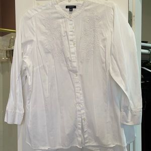 26w lands end white embroidered button down shirt